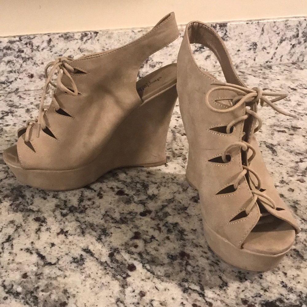 Charolette Russe wedges